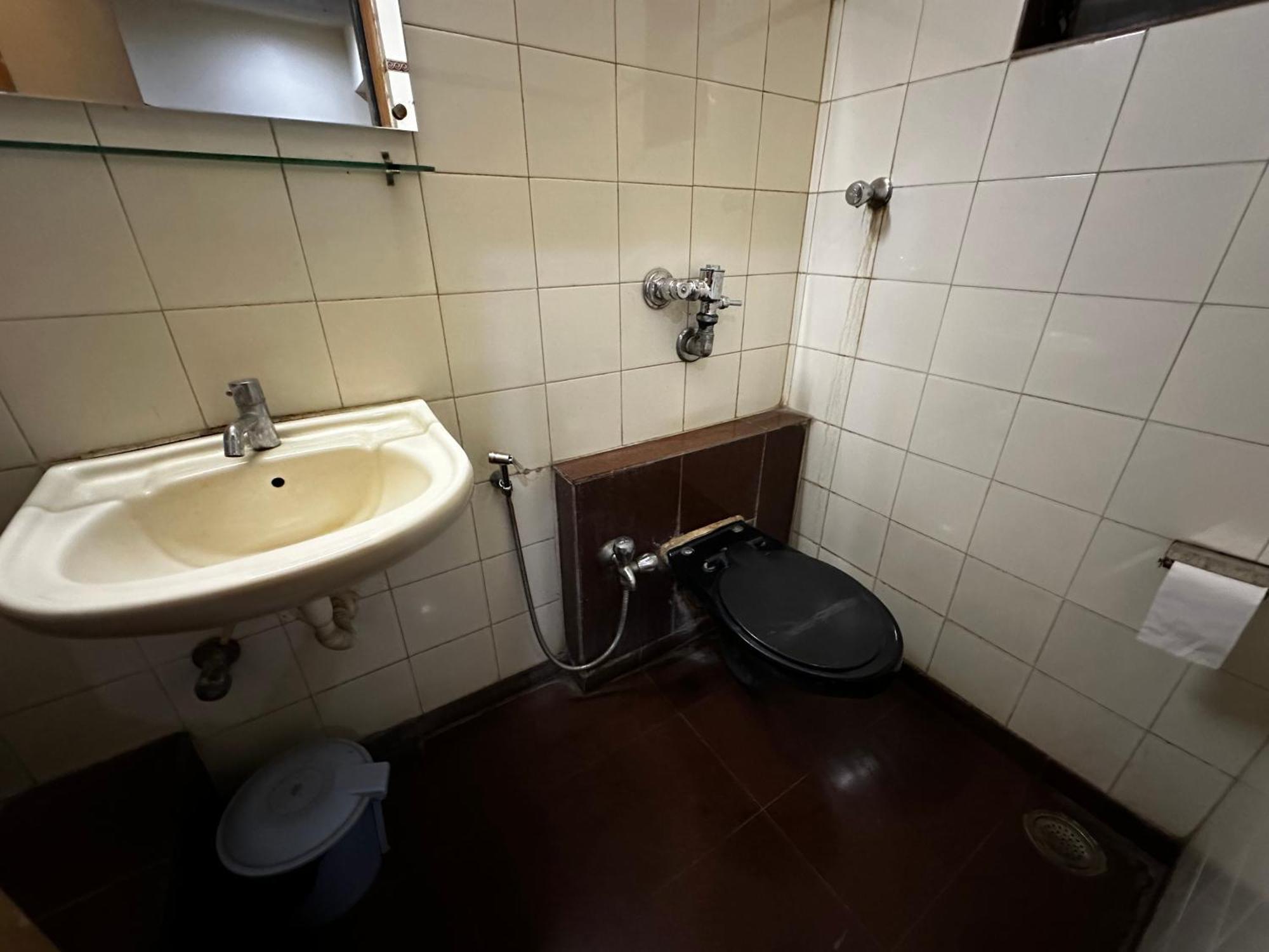 The Saffron Suites Sasupada Экстерьер фото