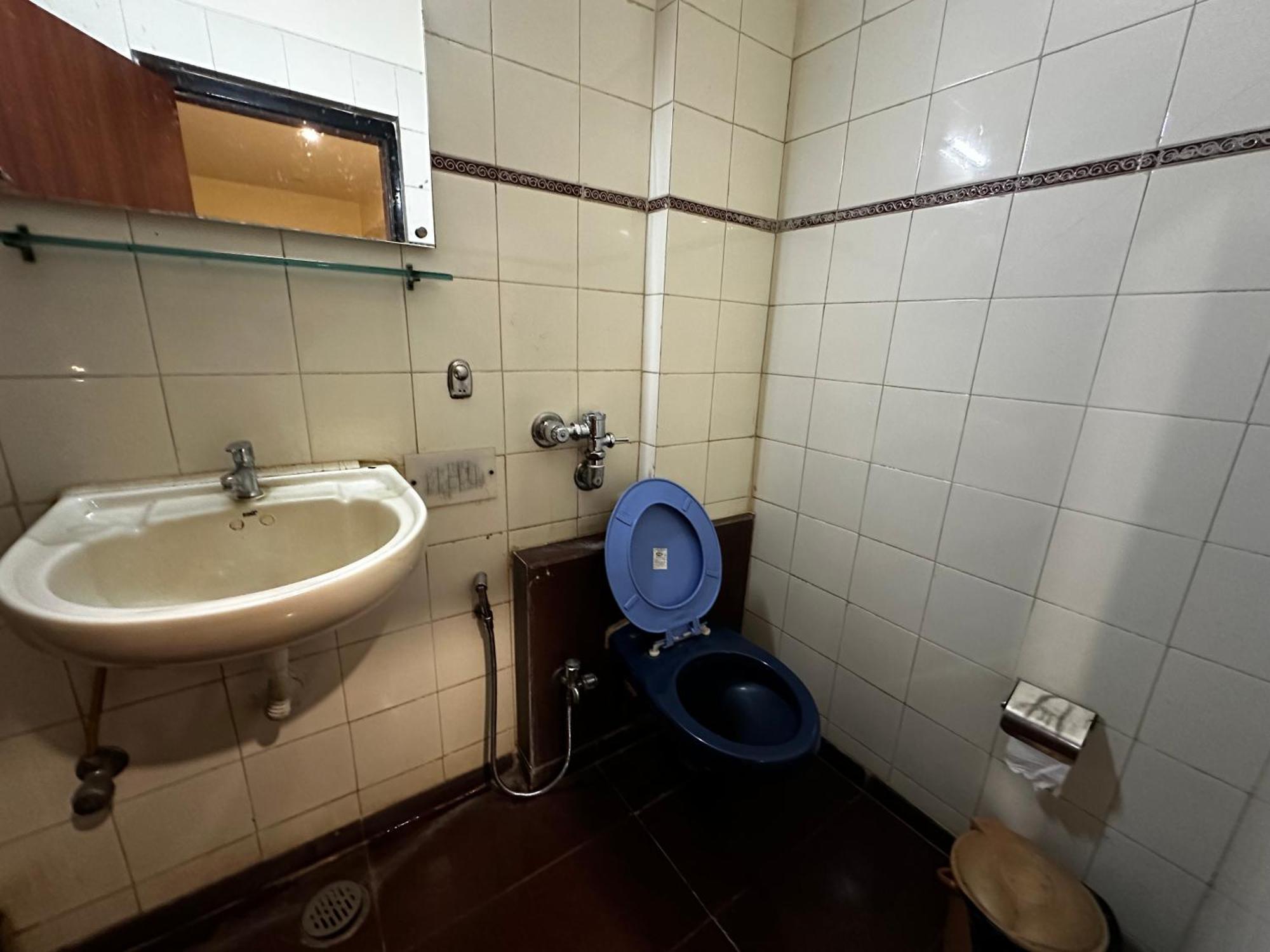 The Saffron Suites Sasupada Экстерьер фото